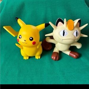 1998 TOMY Pokémon Pikachu & Meowth #25 # 52 figure Rare 5” plastic 
Nonsmoking